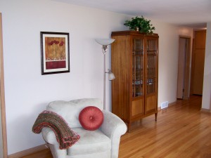 Living Room Staging Photo by The Inviting Home